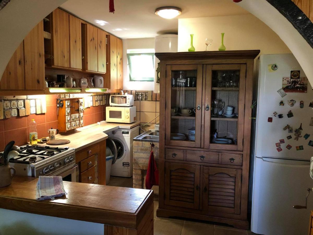 Szendergo - Apartman Hajos Pincefalu Exterior foto